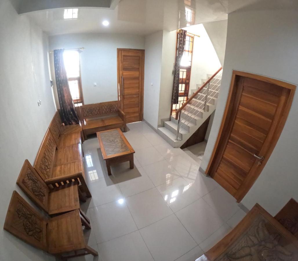 Ndalem Ngadimulyo Homestay Jogja Family Only Ngabean ภายนอก รูปภาพ
